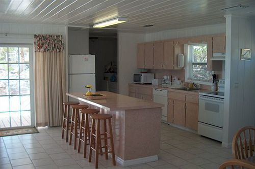 Pelican Beach Villas Марш-Харбор Екстер'єр фото